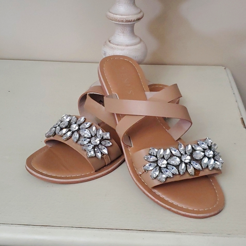 VENUS TAN SANDALS SIZE 7